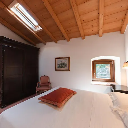 Guest house Corte Castello 4*