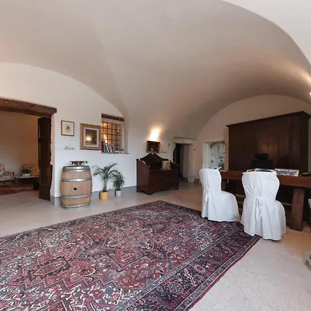 Guest house Corte Castello 2*