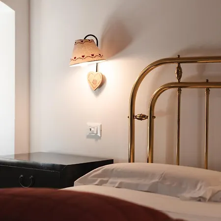 Гостевой дом Corte Castello Аффи