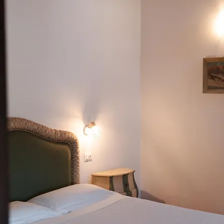 Corte Castello Гостевой дом 4*