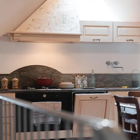 Corte Castello Гостевой дом