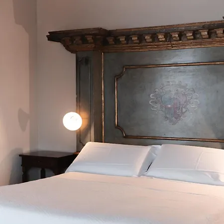 Corte Castello Гостевой дом Аффи