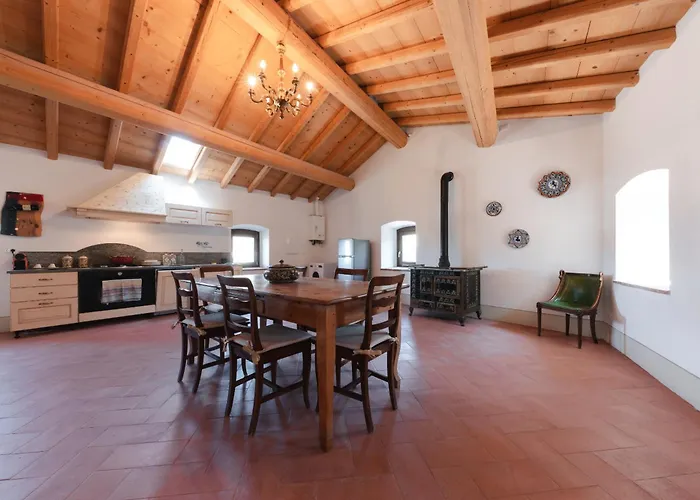 Corte Castello Gasthof Affi