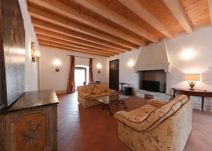 Corte Castello 4* Affi