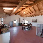 Corte Castello 4* آفي