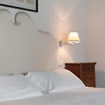 بيت ضيافة Corte Castello آفي